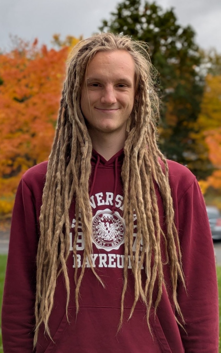 Technical assistance Justin Held